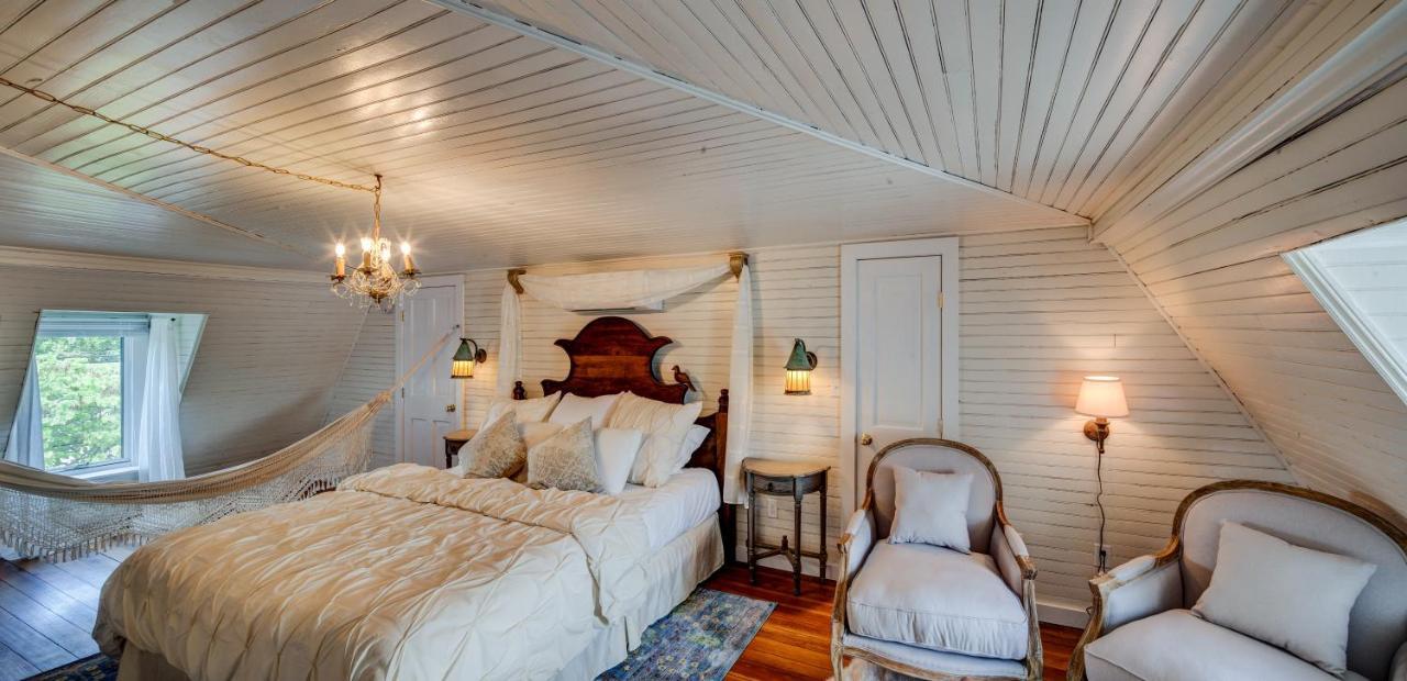 Fairytale Loft Suite 1 Bed, 1 Bath Luxury Apartment In Downtown Belmont ชาร์ลอตต์สวิลล์ ภายนอก รูปภาพ